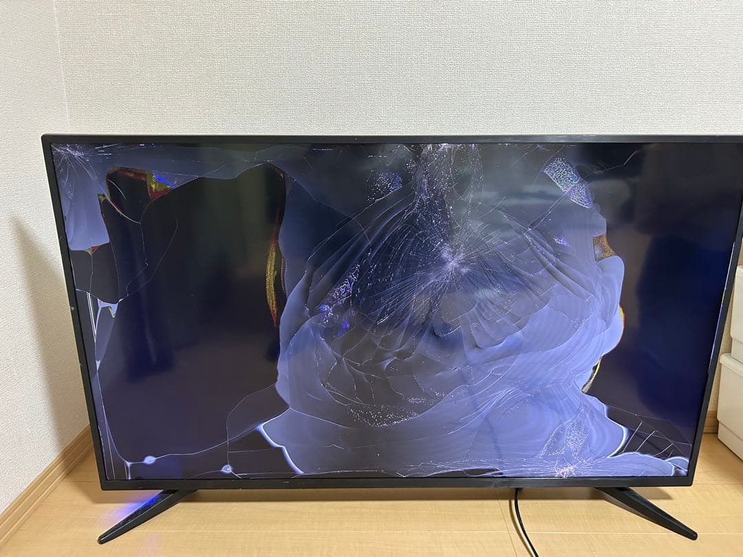 【液晶割れジャンク】50インチ QLED液晶テレビ 2020年製 部品取 通電可