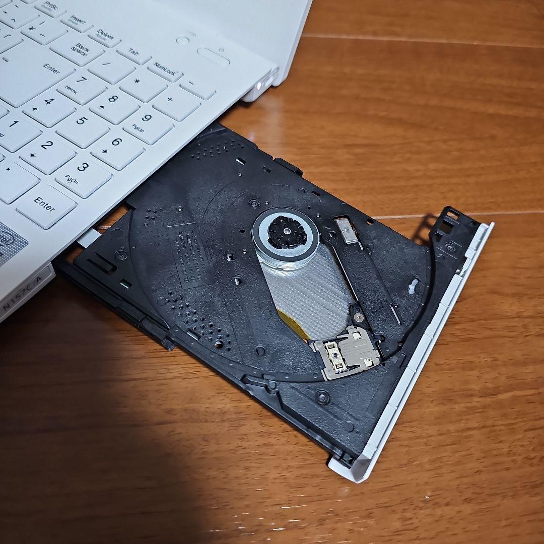 LAVIE 15.6インチ Core i7ノートパソコン　新品バッテリー