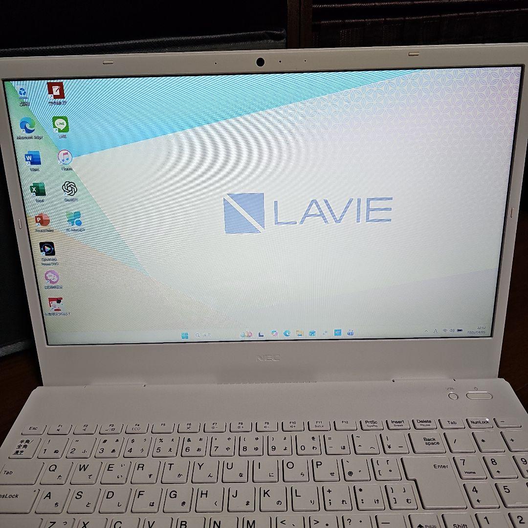 LAVIE 15.6インチ Core i7ノートパソコン　新品バッテリー