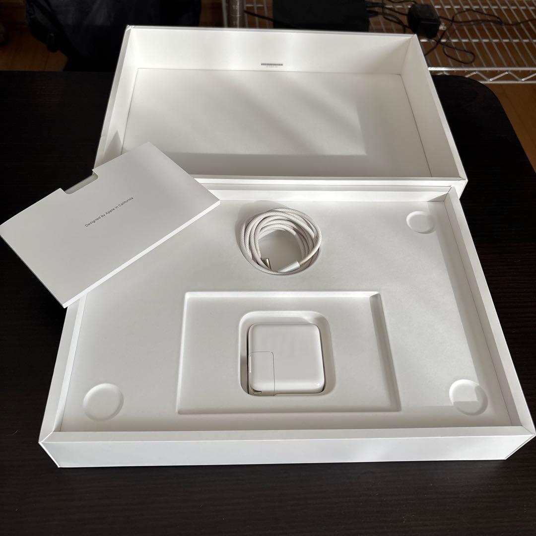 【美品】MacBookAir M2スターライト 日本語キーボード