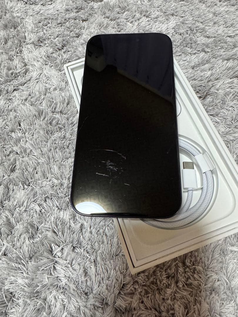 Apple iPhone 15プロ 256GB ブルーチタニウ　若干の傷有り