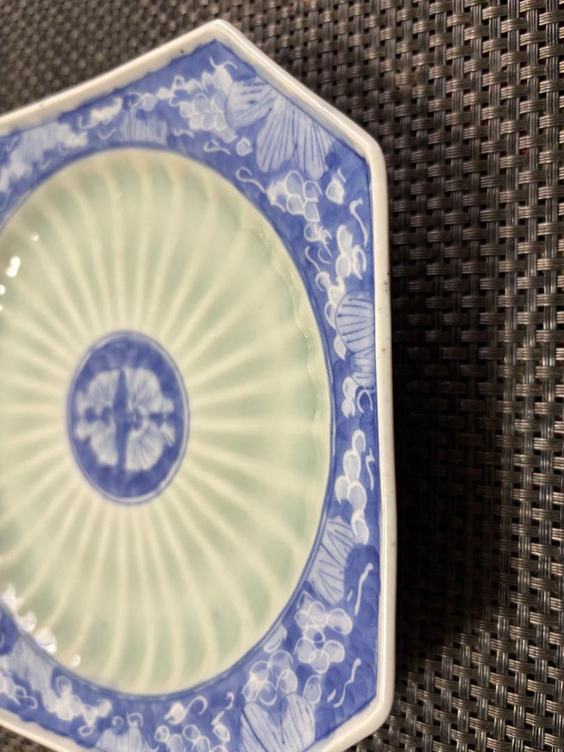 伊万里焼　染付・青磁　手描き