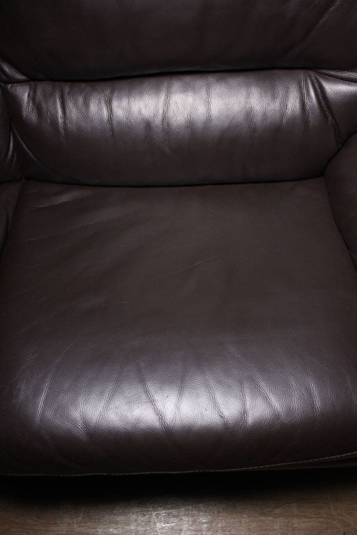 首都圏送無料〜IDC大塚家具 オースチン　2.5人掛け　本革ダークブラウン30万