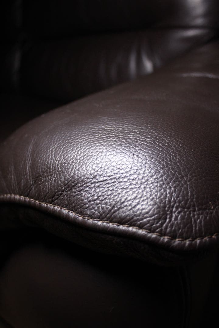 首都圏送無料〜IDC大塚家具 オースチン　2.5人掛け　本革ダークブラウン30万