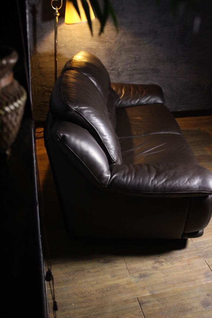 首都圏送無料〜IDC大塚家具 オースチン　2.5人掛け　本革ダークブラウン30万