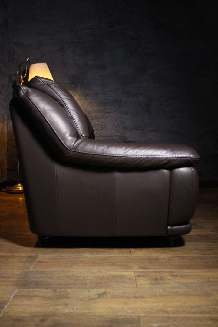 首都圏送無料〜IDC大塚家具 オースチン　2.5人掛け　本革ダークブラウン30万