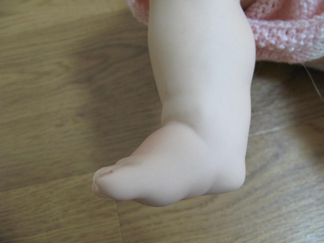 ビスクドール　赤ちゃん　ベビードール　　ニット　52㎝