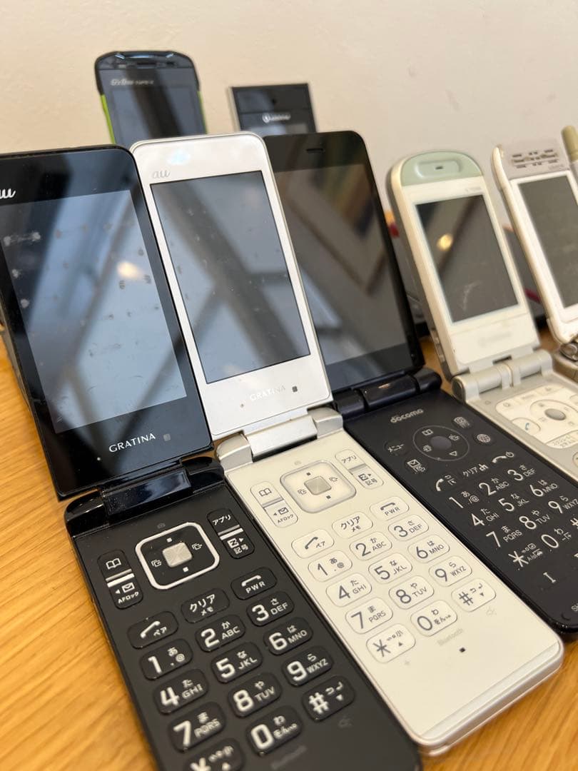 ◆iPhone スマートフォン ガラケー11台おまとめ au docomo ◆