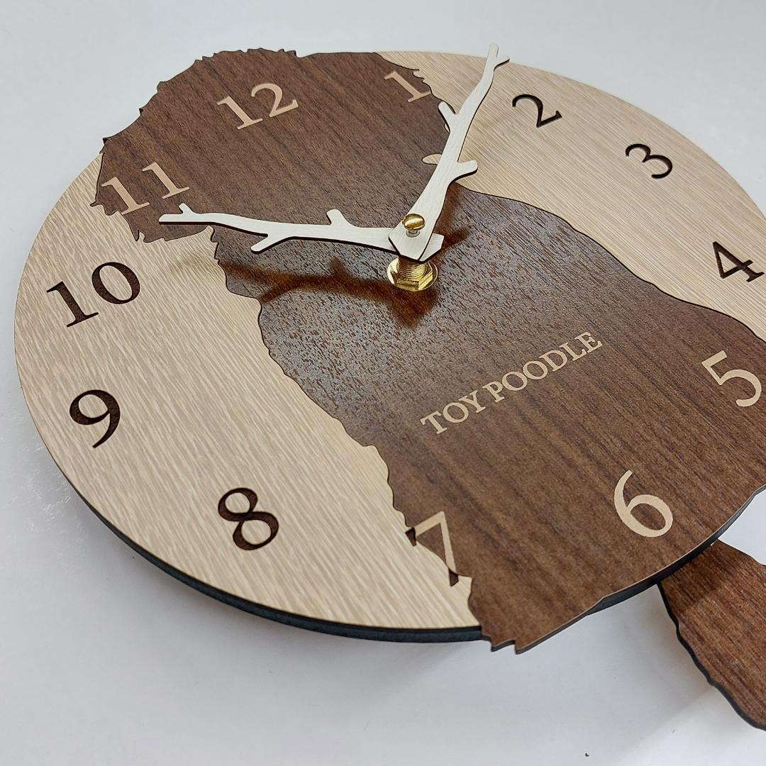 【限定値下げ】【静音タイプ】名入れ　しっぽ 振り子　トイプードル　茶色　掛け時計