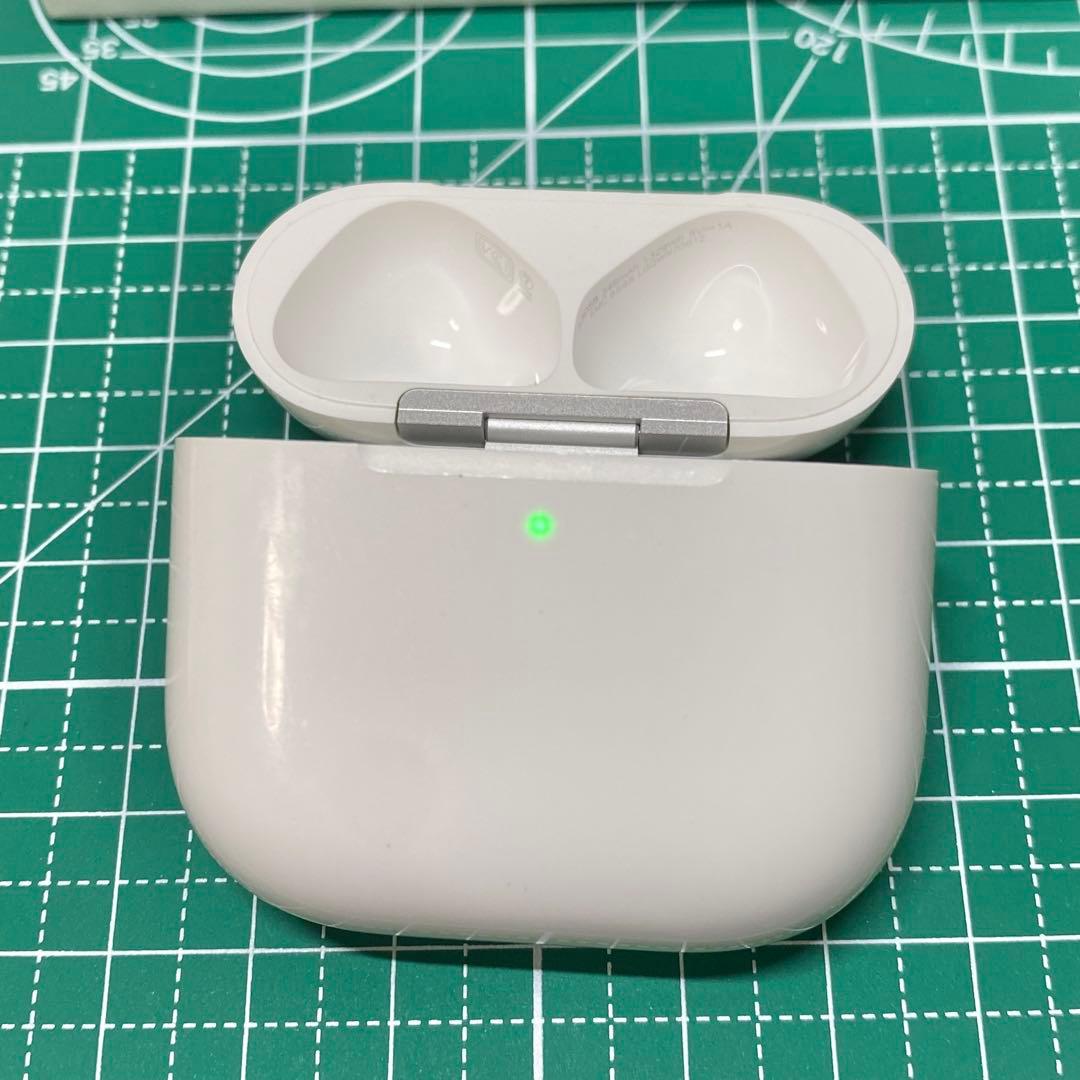 Apple AirPods第4世代 エアポッズ第四世代充電ケース(ANC無し)