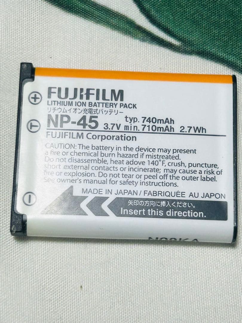 Fujifilm FinePix Z ブラック 本体　バッテリー付き