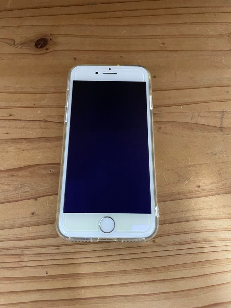 Apple iPhone 8 本体 シルバー SIMフリー バッテリー100%