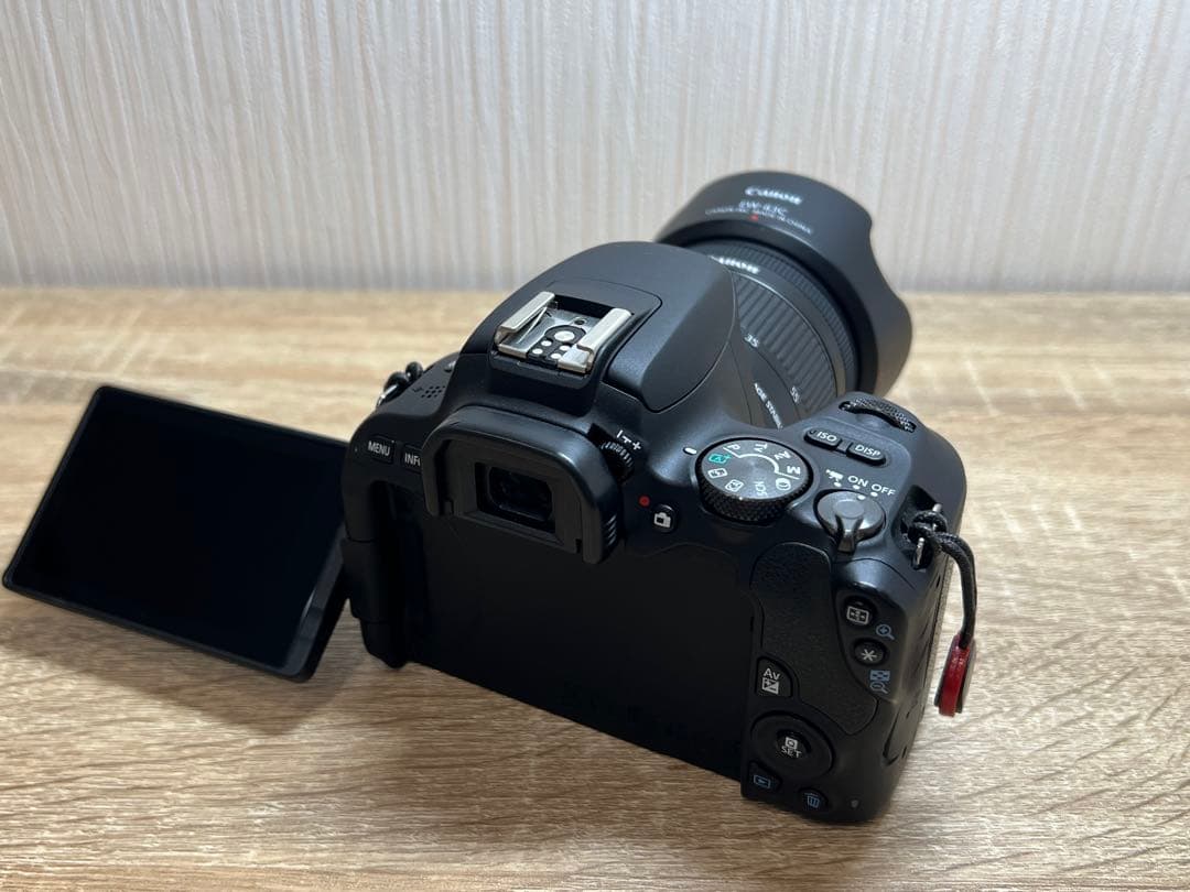 Canon EOS kiss x9 動作◯　おまけ付き！　初心者の方にもおすすめ