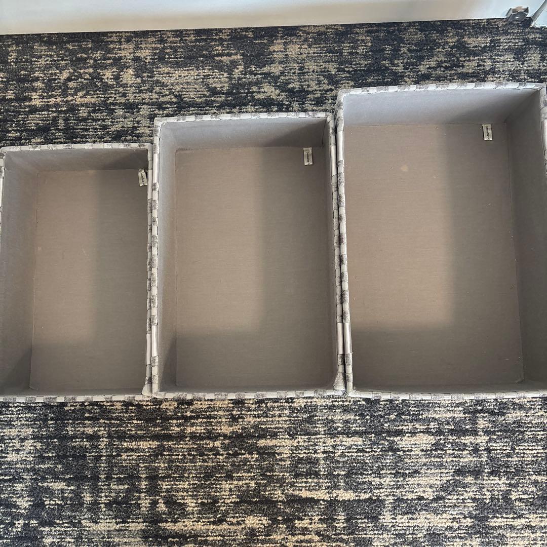 ジェニファーテイラー三段ボックス