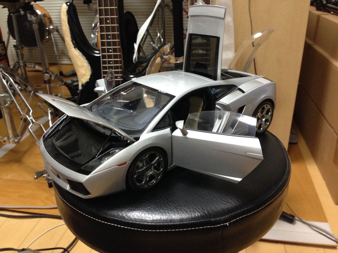 auto art ガヤルド 1/12 シリアルナンバー付　送料込み