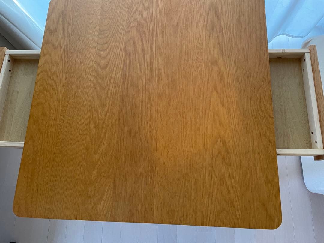 【小太郎】ニトリ引き出し付きテーブル