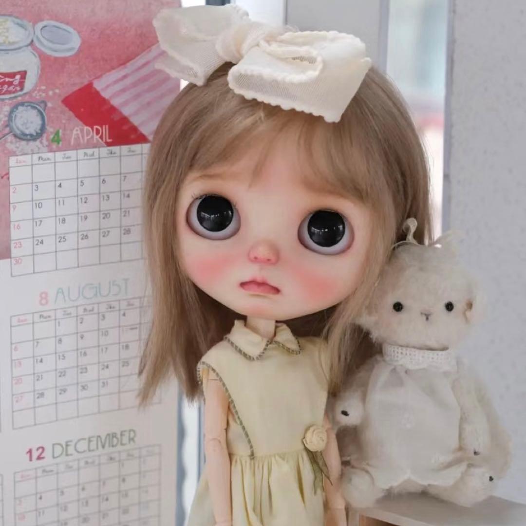 カスタムブライス 人気海外作家様 ナチュラルメイク 幼い 困ったちゃん 薄メイク