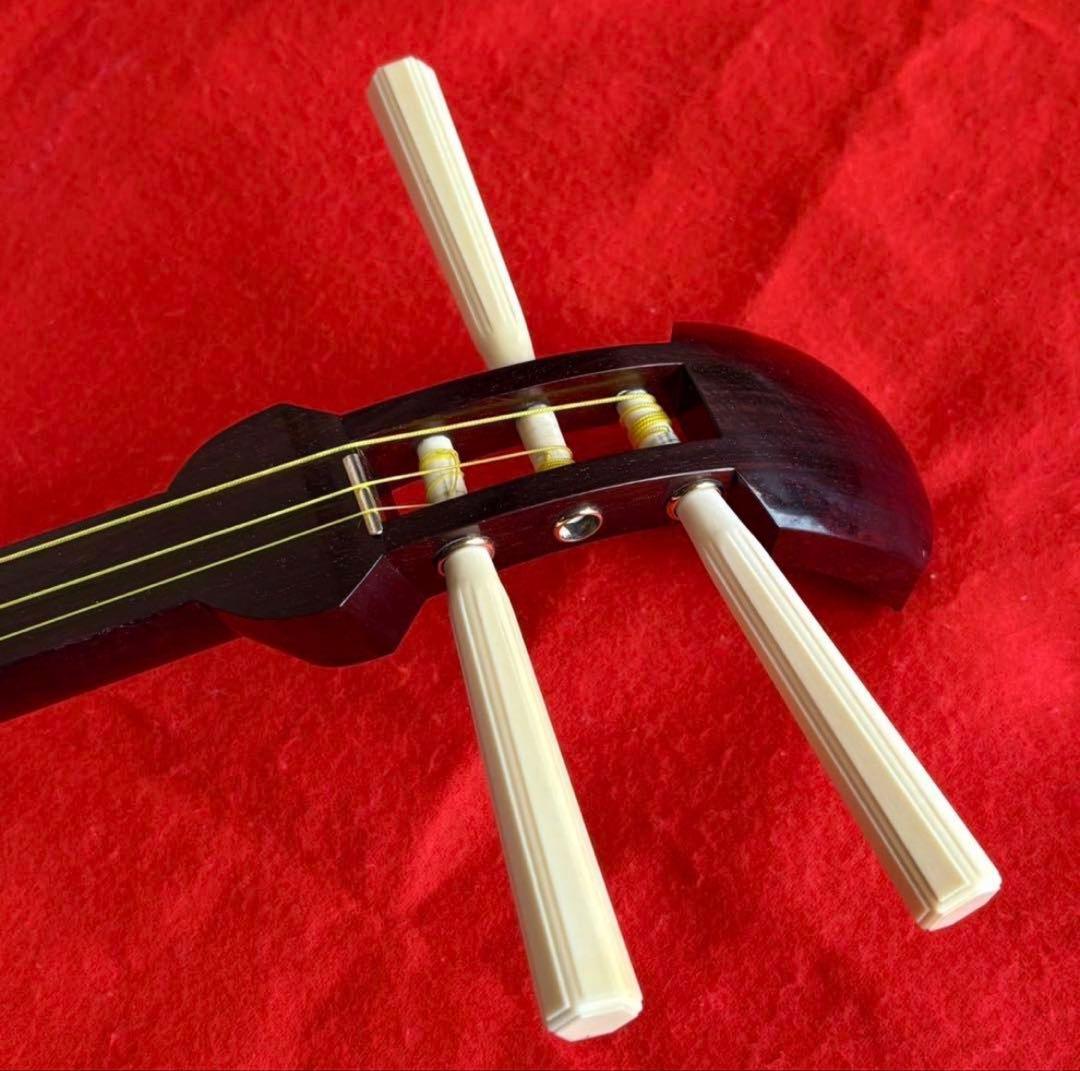 紅木金細 長唄三味線 細棹 子持綾杉胴 犬皮張り 上位仕様 一式セット ケース付