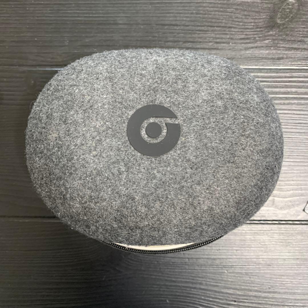 Shin　beats solo pro アイボリー　ワイヤレスヘッドホン