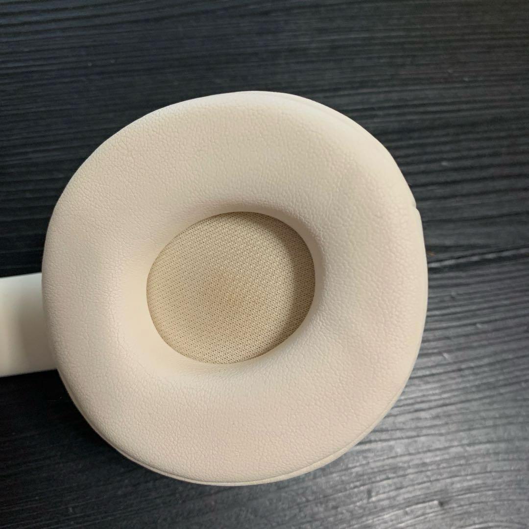 Shin　beats solo pro アイボリー　ワイヤレスヘッドホン