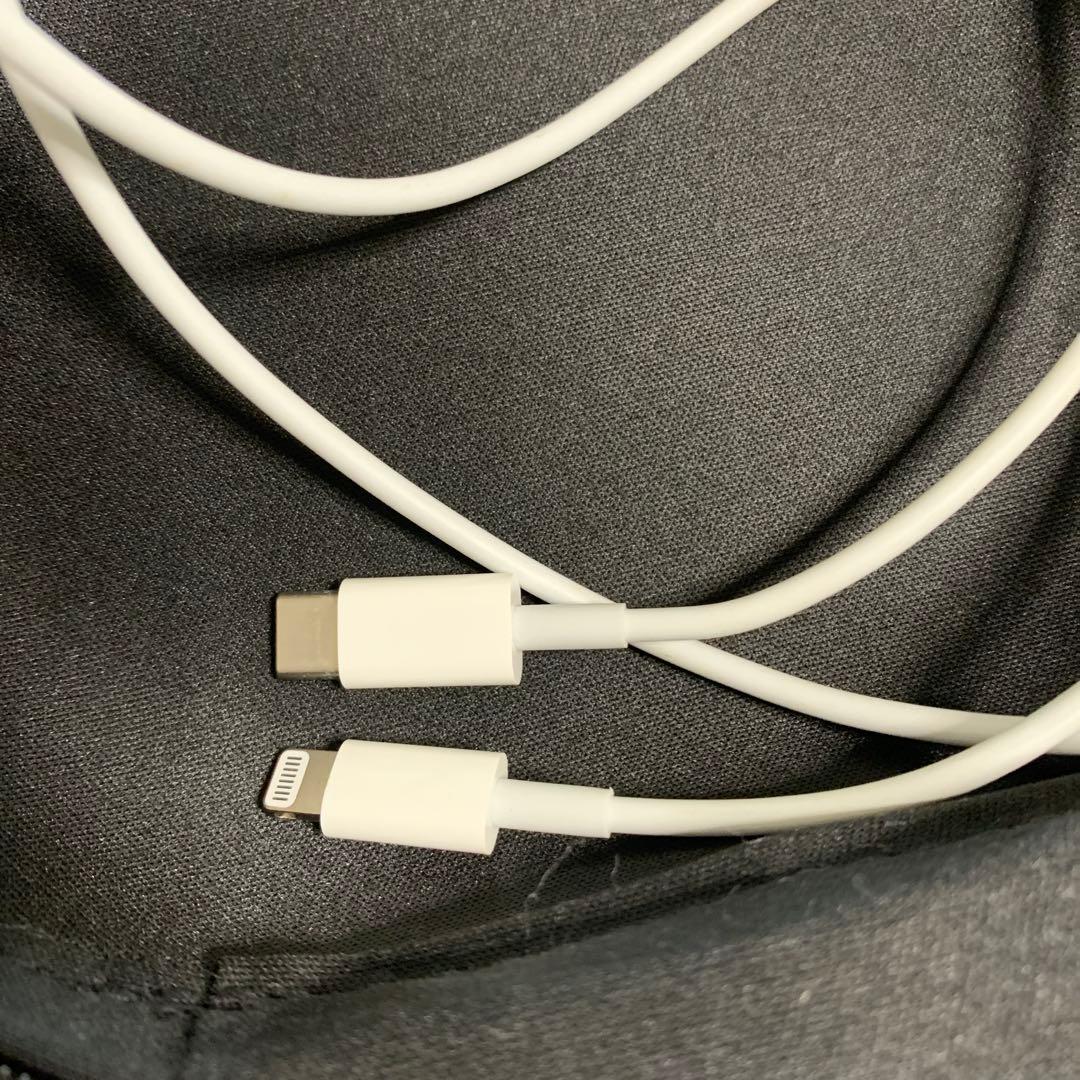 Shin　beats solo pro アイボリー　ワイヤレスヘッドホン