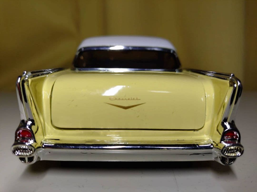 1957 シボレー・ベルエア Jada toys 1/24