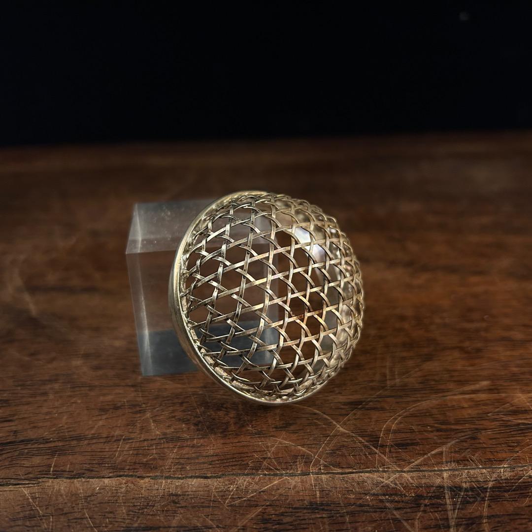 は*ま様 在銘 染付双耳盤口三足香炉 純銀刻火屋付