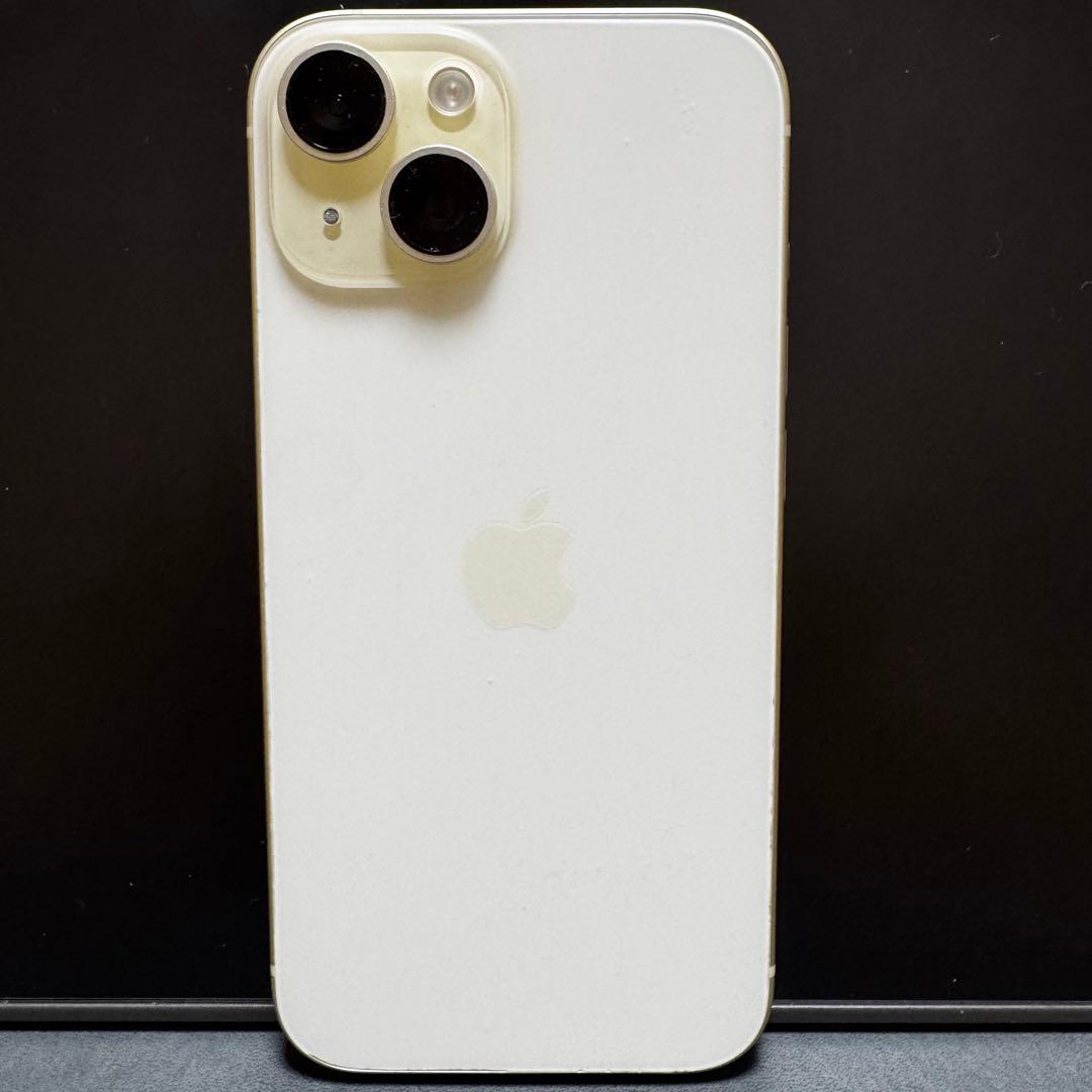 iPhone 15 256GB SIMフリー バッテリー残量100%