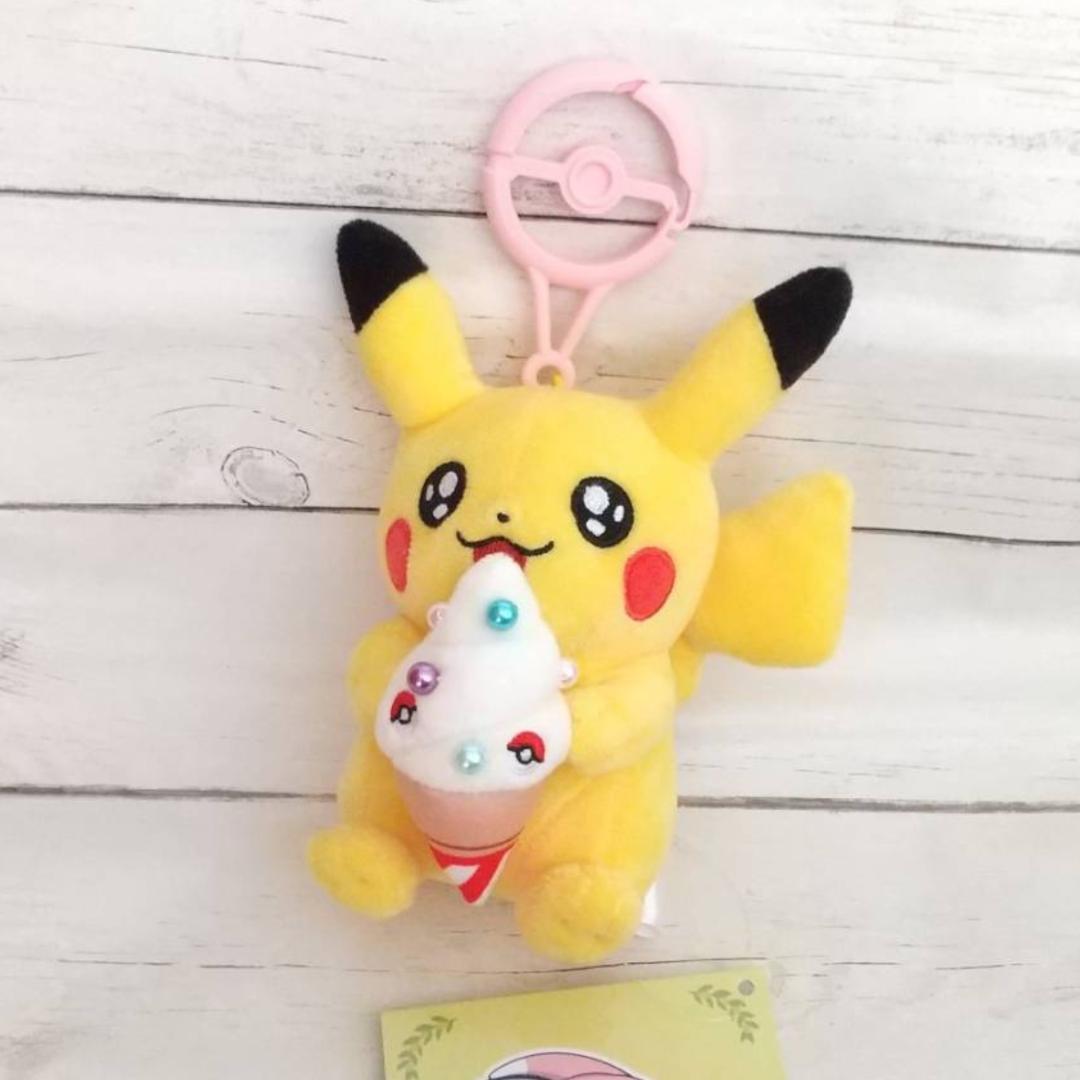 新品 ポケモンセンターカガワ 記念グッズ ピカチュウ ストラップ ぬいぐるみ