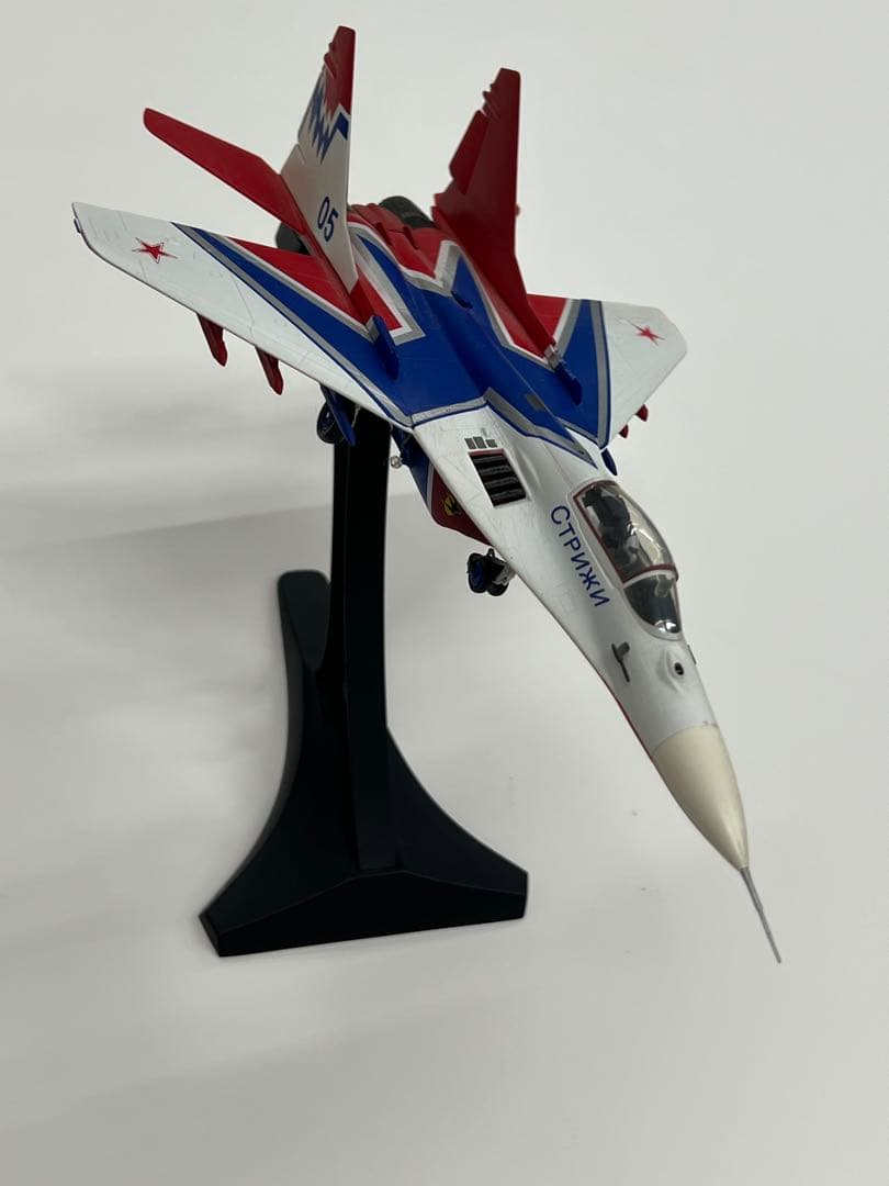 最終お値下げ後　ホビーマスター 1/ 72 MiG-29 ファルクラム”