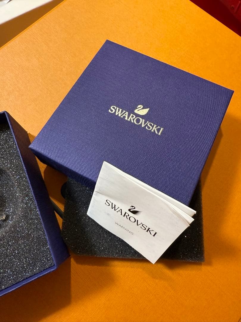 スワロフスキー　置物　熊