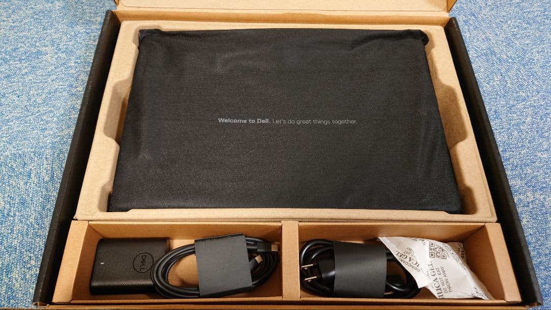 DELL / 12世代 i5 / 8GB/ 512GB / ほぼ新品