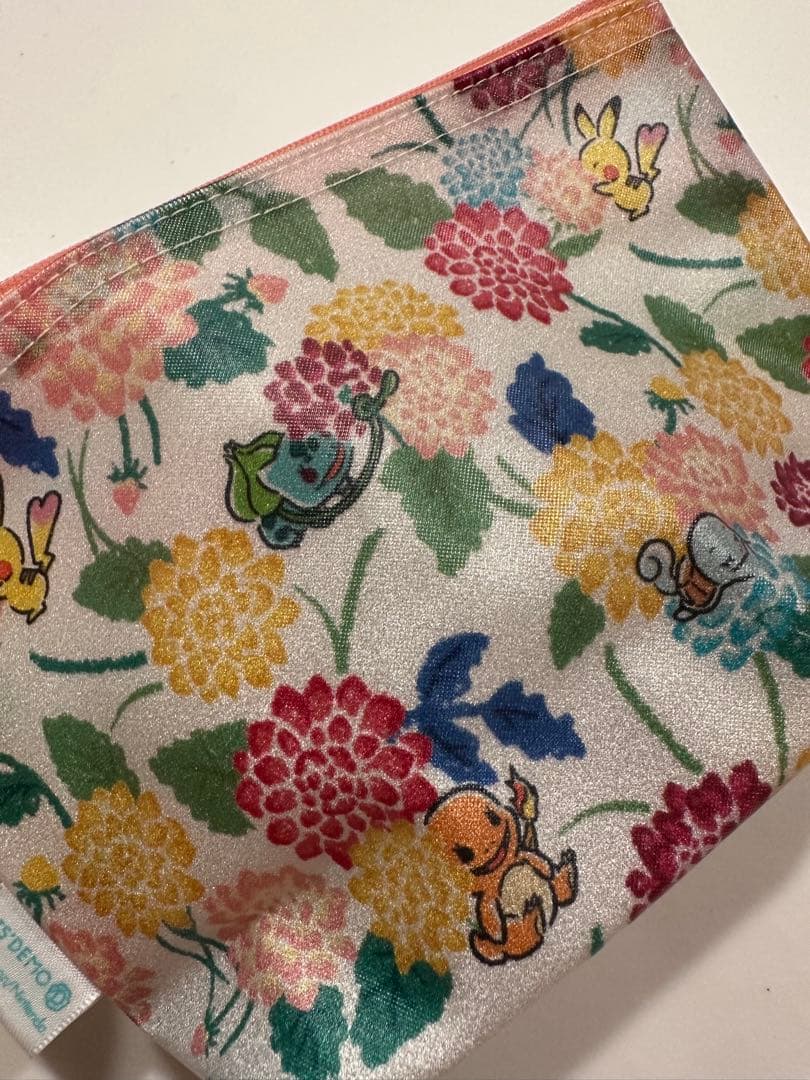 イッツデモ　ポケモン　ボタニカルデザインビニールポーチ2点セット