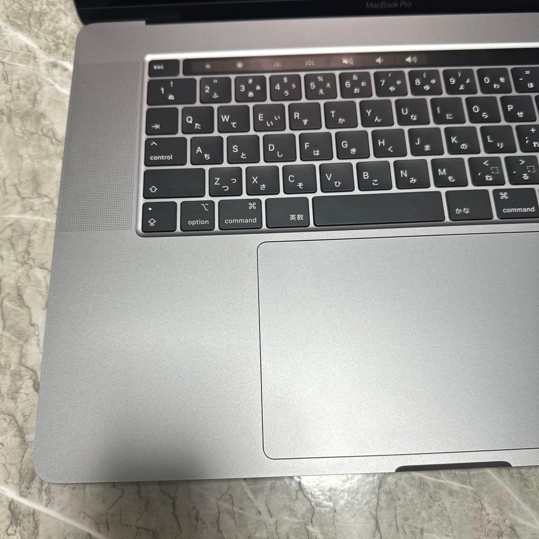 MacBookPro 16インチ i7/512GB/16GB MVVJ2J/A