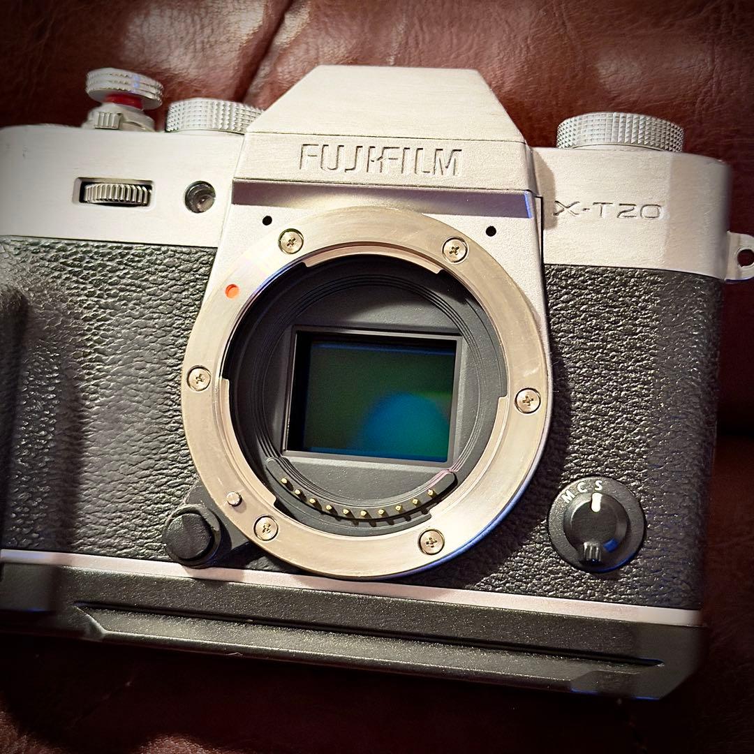 【ショット数:219】Fujifilm X-T20 ボディ 箱/付属品多数