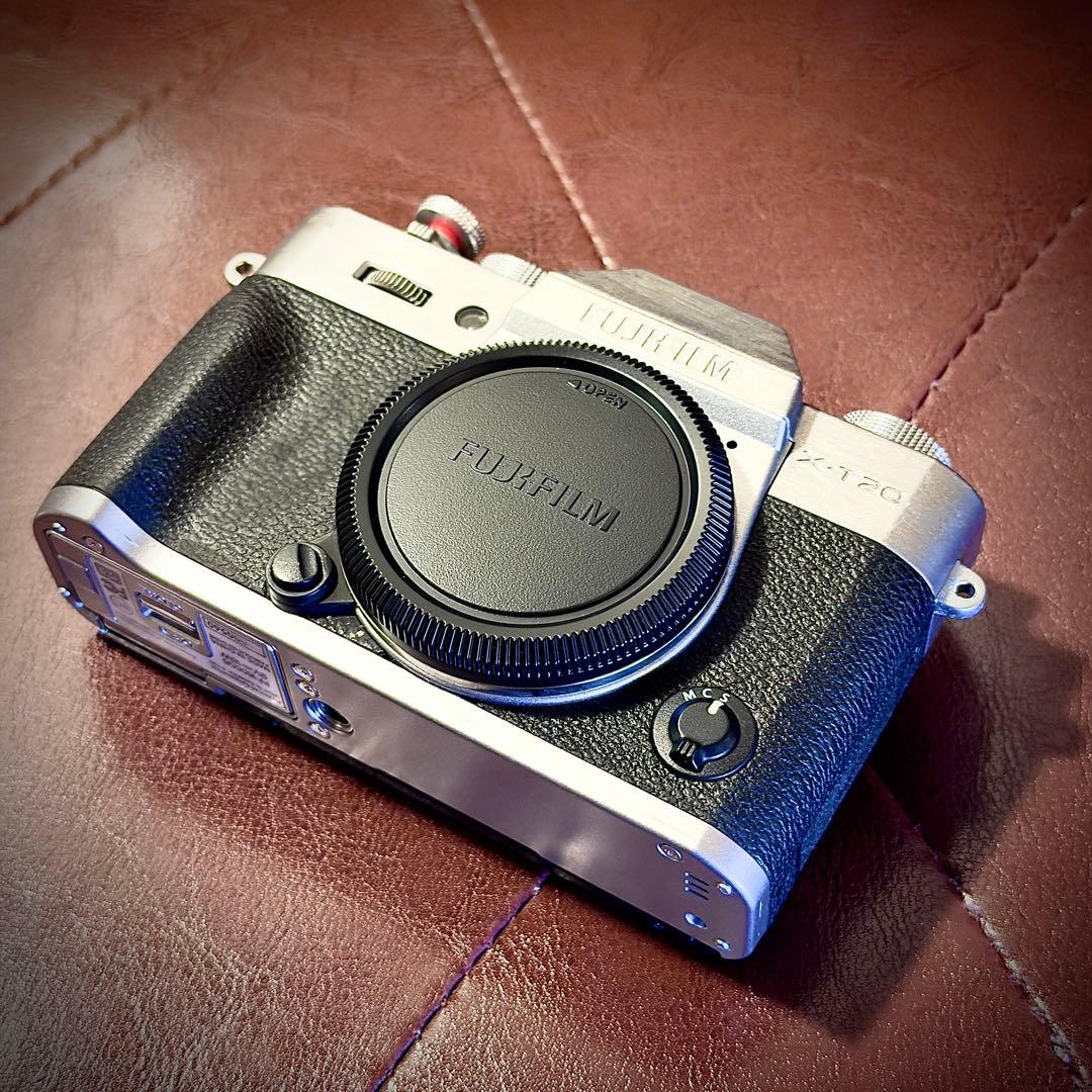 【ショット数:219】Fujifilm X-T20 ボディ 箱/付属品多数