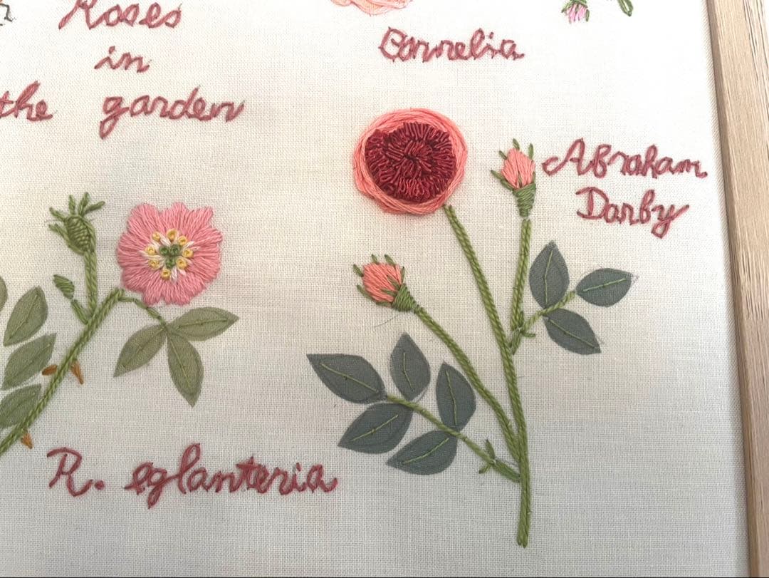 青木和子　刺繍　完成品　バラの咲く庭　「バラ図鑑」　　55