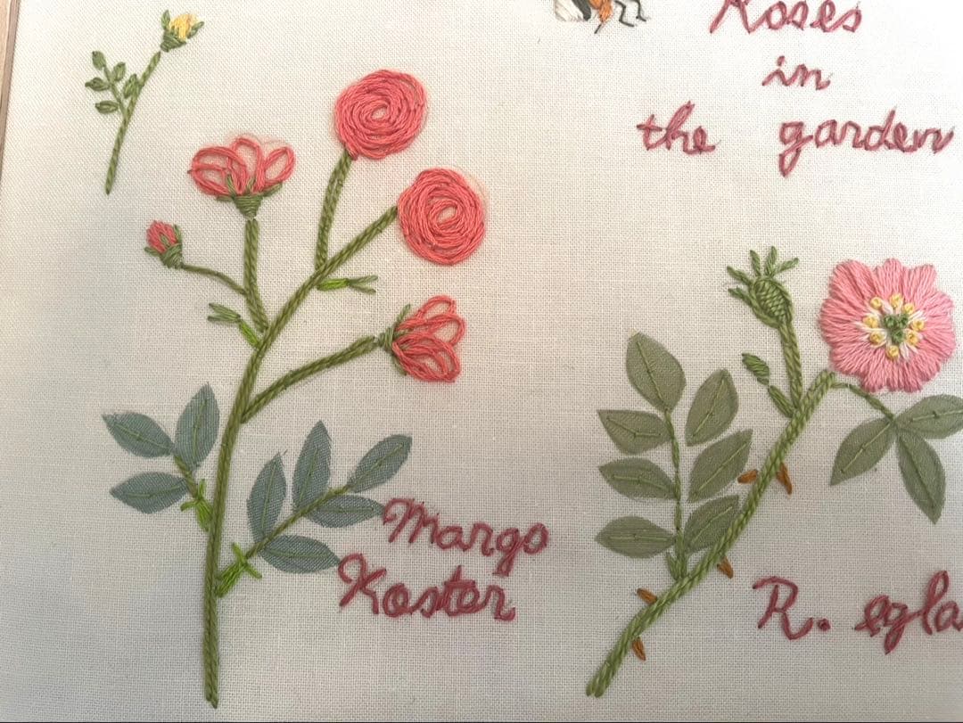 青木和子　刺繍　完成品　バラの咲く庭　「バラ図鑑」　　55