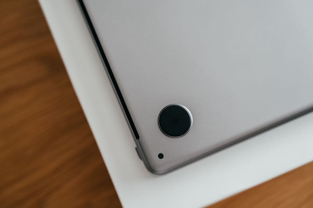 MacBook本体 MacBook Pro 16 M1 Max / 32GB / 1TB