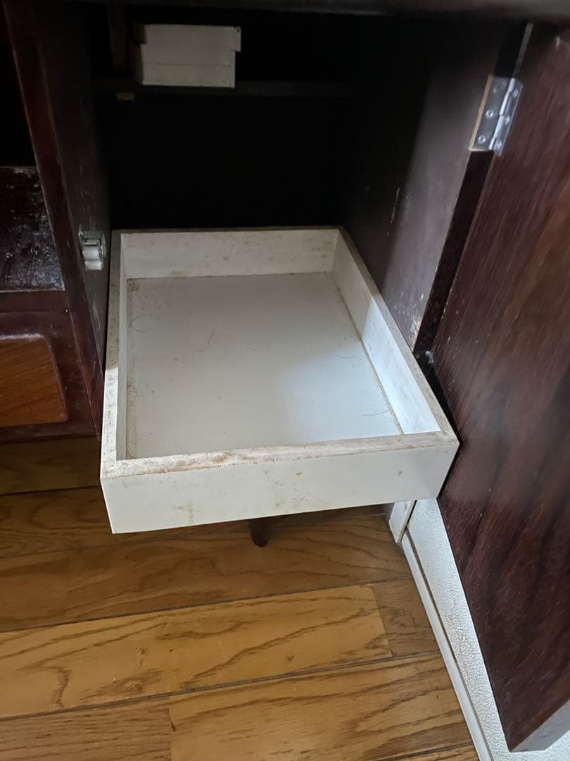 昭和(1960年代)アンティーク　映りの透明感が違う高級鏡使用　三面鏡化粧台