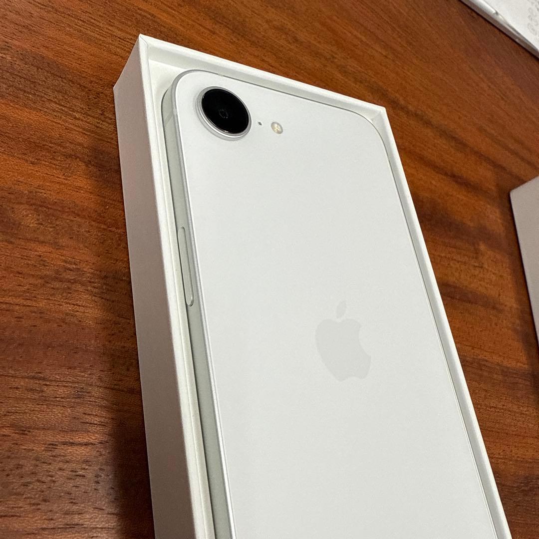 iPhone 16e 新品未使用