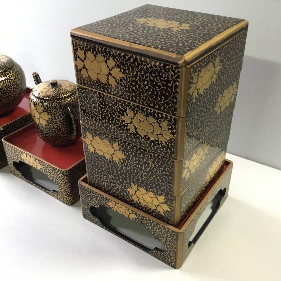 古い雛道具◆極上唐草 / 御膳部揃◆蒔絵 木製 雛人形 ままごと 骨董