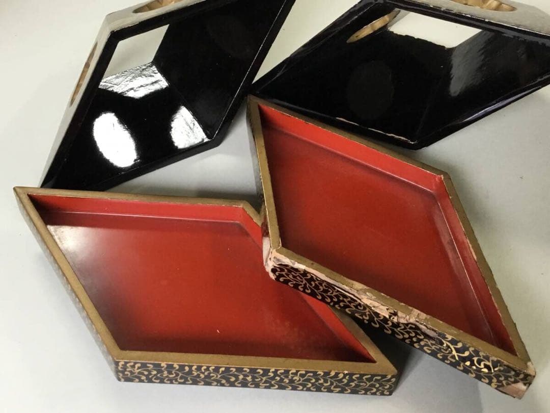 古い雛道具◆極上唐草 / 御膳部揃◆蒔絵 木製 雛人形 ままごと 骨董