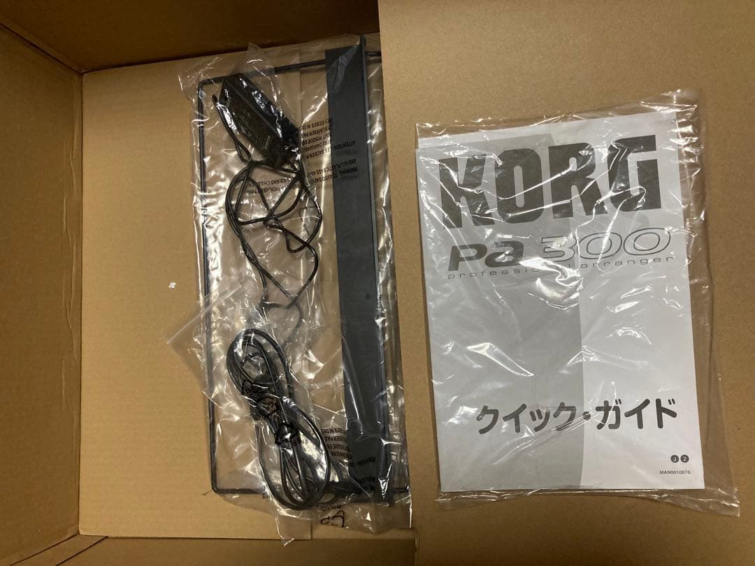 KORG Pa300 シンセサイザー