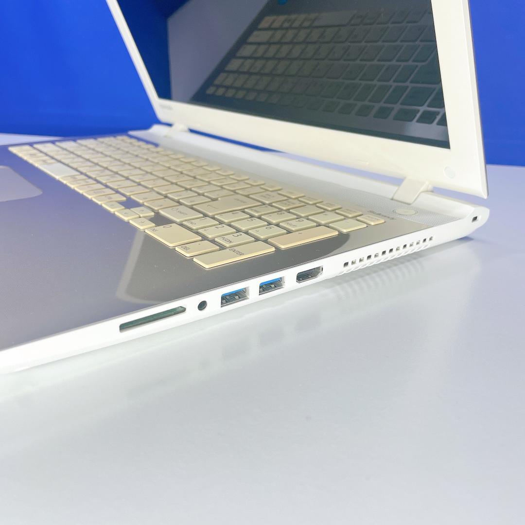 Corei7✨爆速SSD✨Windows11✨ブルーレイ✨ゴールド✨ノートPC