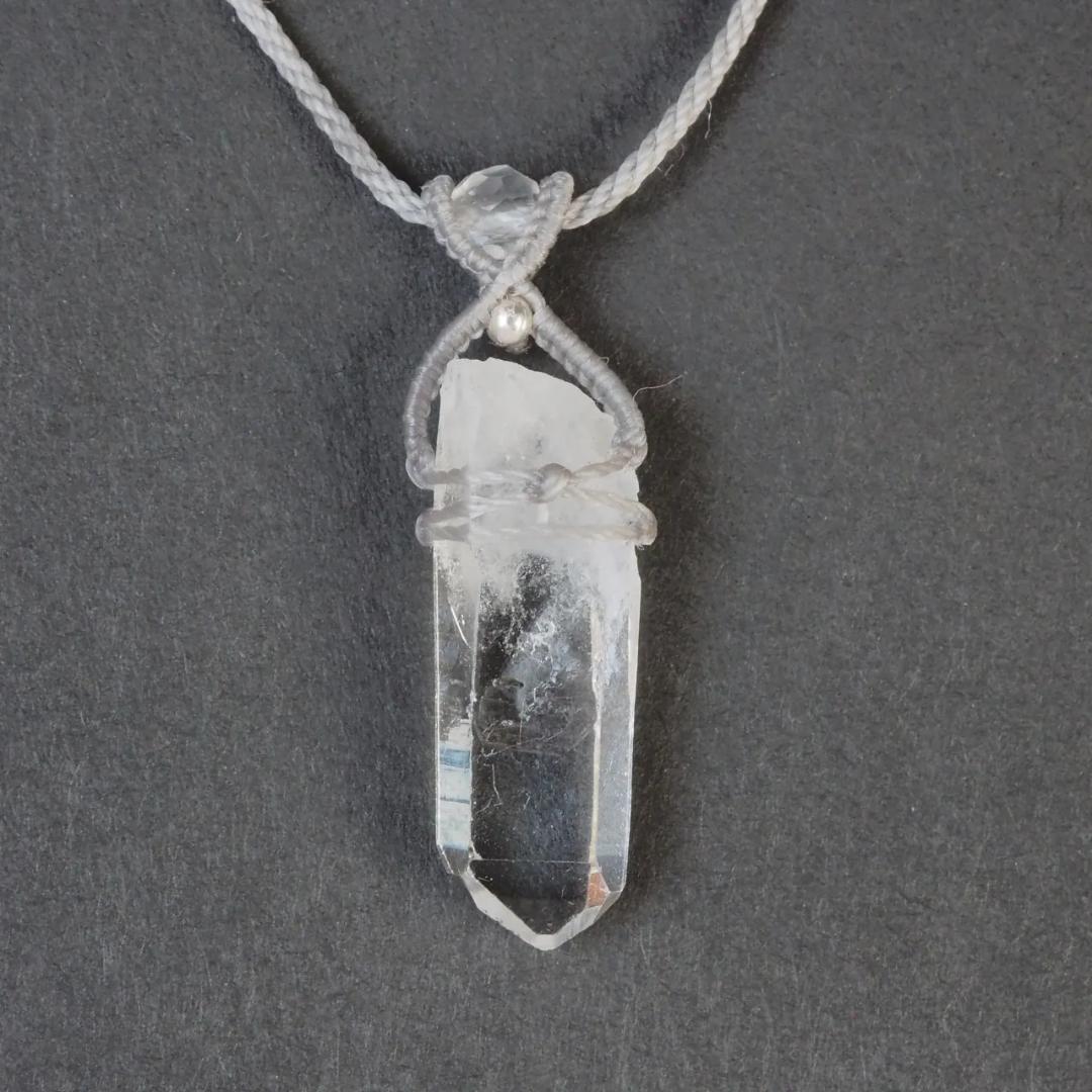 ヒマラヤ水晶 ガネーシュヒマール産 グレー マクラメ ネックレス