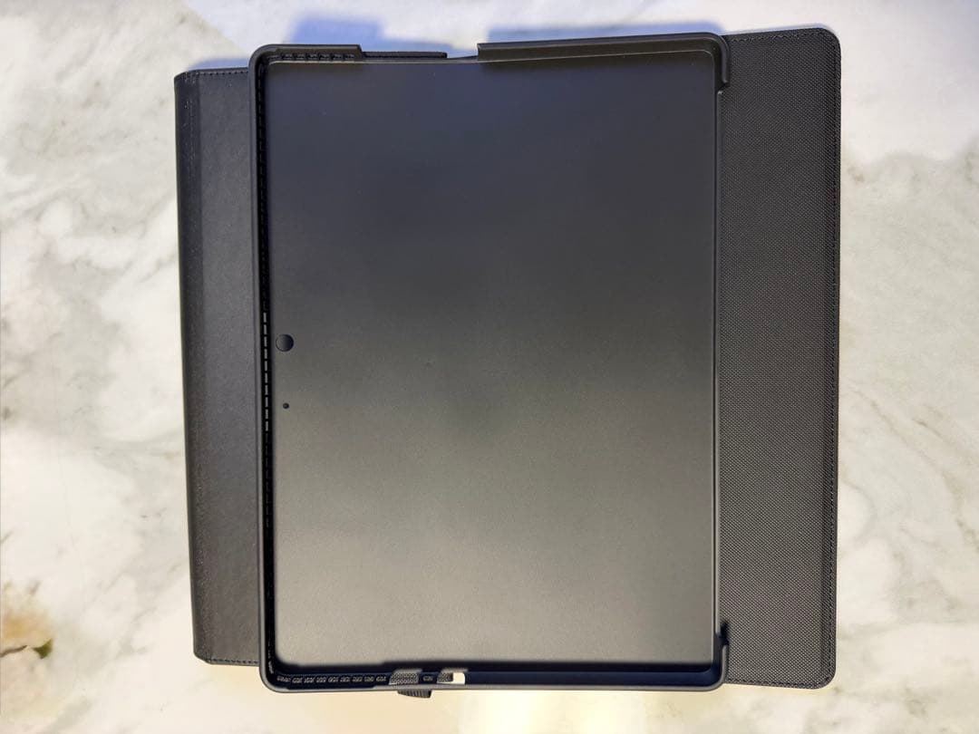 Windows Surface Pro 11世代　512GBストレージ