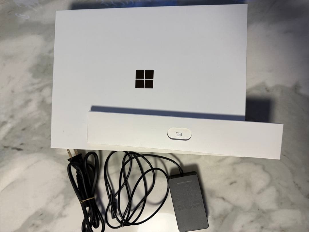 Windows Surface Pro 11世代　512GBストレージ