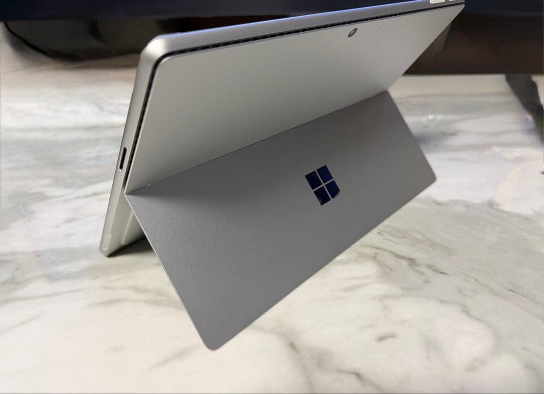 Windows Surface Pro 11世代　512GBストレージ