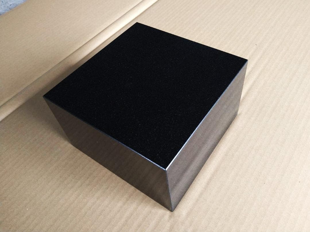 高級天然黒御影石 ●オーディオ　束石　台座● 200×200×高120●5面磨き